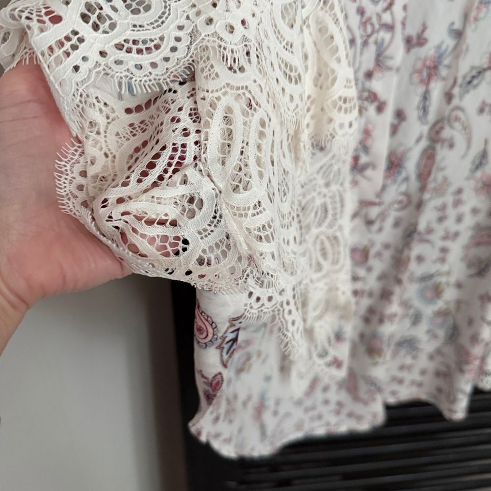 Victoria’s Secret Floral Lace Trimmed Kimono Size XS/S Oversized Flowy Boho - Picture 5 of 8